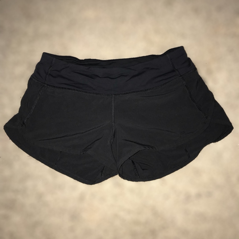 black lulu lemon shorts